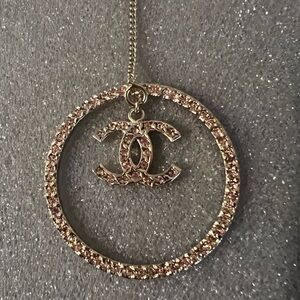 CHANEL CC Pink Rhinestone Circle Pendant Necklace Gold Tone New Old Stock w/Box